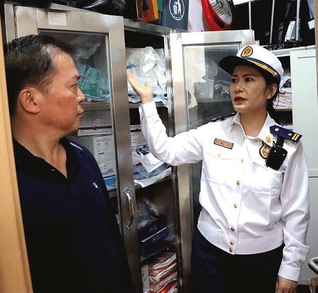 《贵州法治报·消防周刊》| 陆隆华：在工作中勇担当善创新