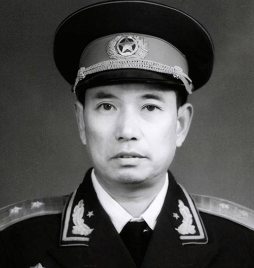 塔山虎将吴克华：年轻时曾想当“逃兵”，母亲被敌人斩首