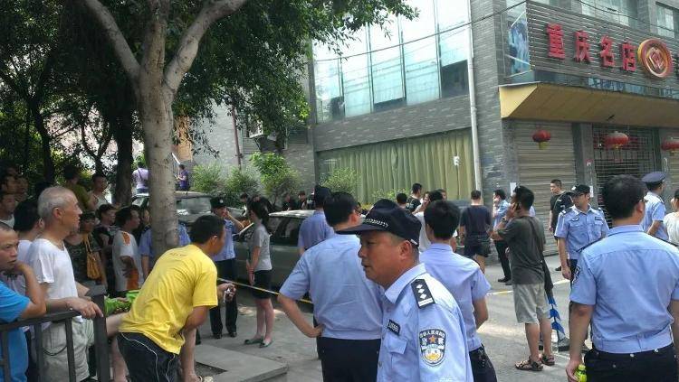 账号自称“周克华情人张某英”，知情人：系假冒，张某英本人已报警！