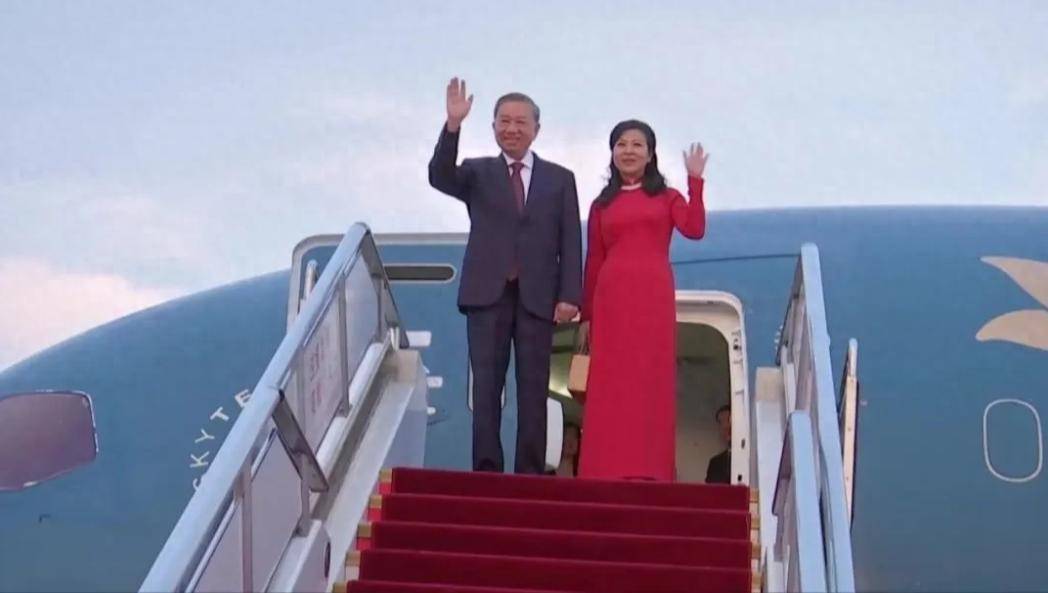 董军防长去了一趟越南，得到苏林亲口承诺：对华外交还是头等优先