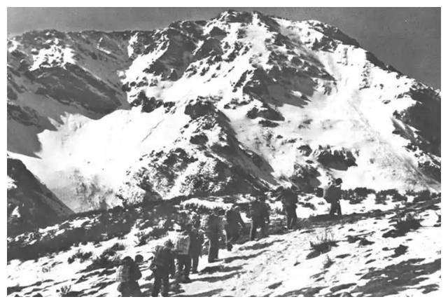 1958年，毛主席视察广西，韦国清陪同，毛主席：我这次是来做客的