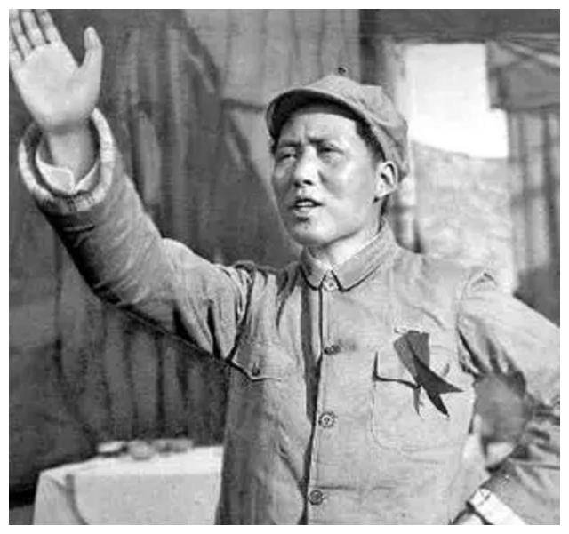 1958年，毛主席视察广西，韦国清陪同，毛主席：我这次是来做客的