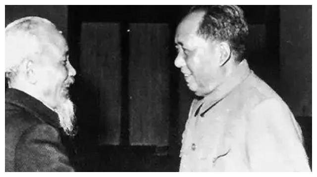 1958年，毛主席视察广西，韦国清陪同，毛主席：我这次是来做客的