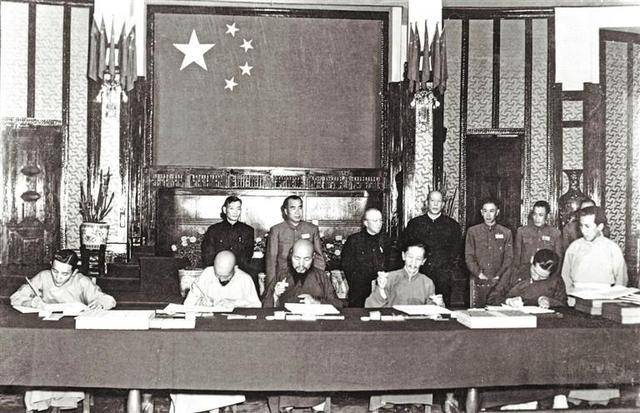 1949年，噶厦政府发给毛主席一封异想天开的信，毛主席：准备入藏