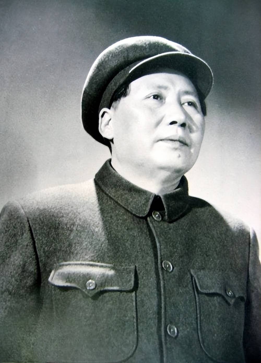 1976年毛主席病逝，49年前的同一天，毛主席靠一把银元死里逃生
