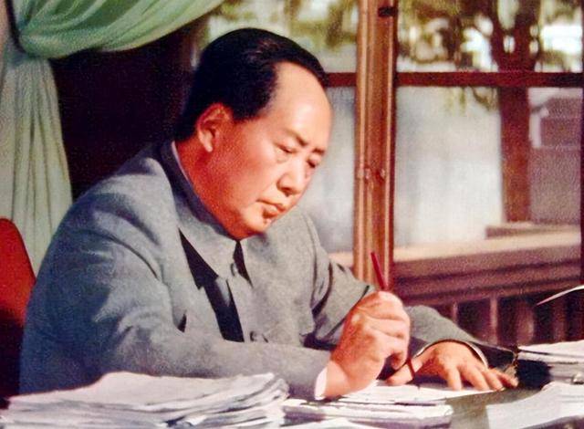 1952年，岳飞的后代请求毛主席安排工作，毛主席当即批示五个字