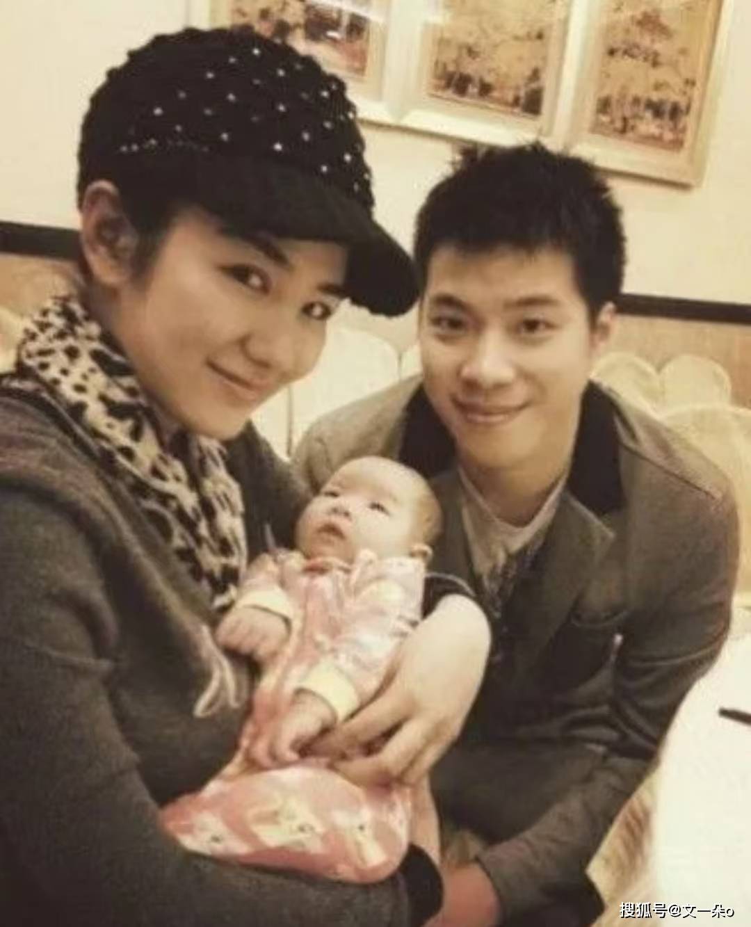 黄奕11岁女儿名媛气质出众，身高惊人，网友：黄奕生了个黄毅清