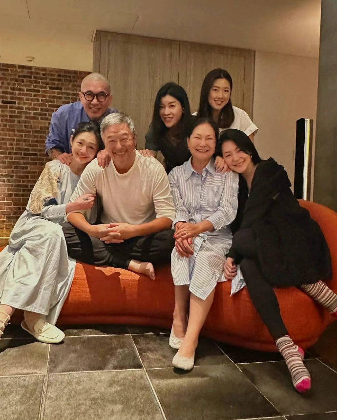 大S头七和结婚纪念日！具俊晔发文告白惹泪目，杨紫琼发声悼念