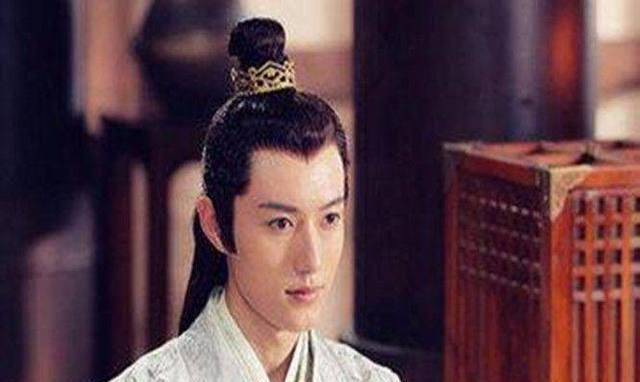 一代美男，坐羊车出行被路人围观，年仅27岁的他被活活看死！