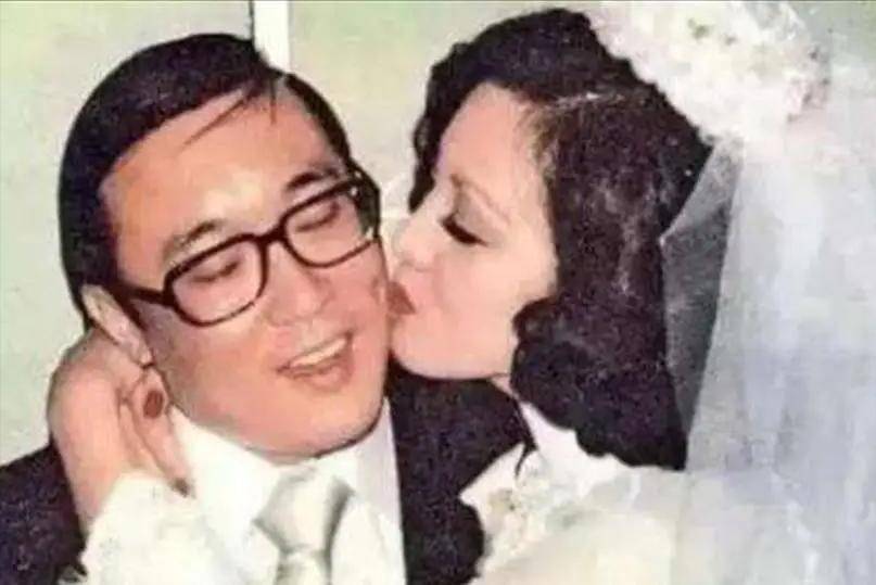 忍受丈夫外遇，外头有私生子女也不恼，熬死丈夫后稳坐家族掌门人！