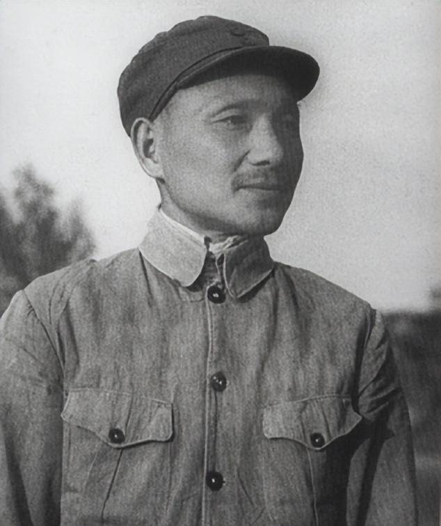 1957年刘伯承发问张震：小平同志从没上过军校，打仗怎么很厉害？