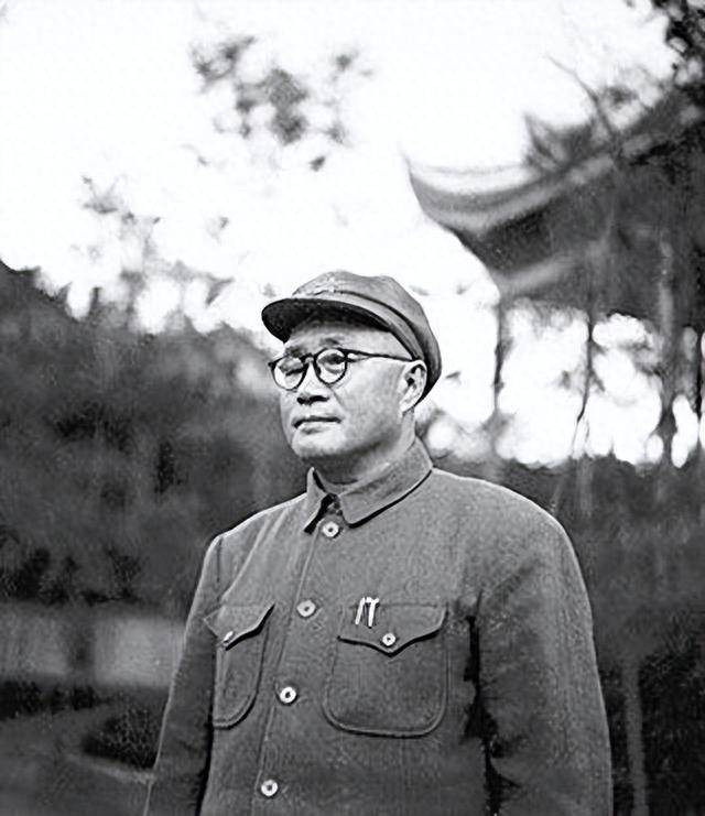 朱德和刘伯承关系怎么样？刘伯承：我们两个曾经是对头！