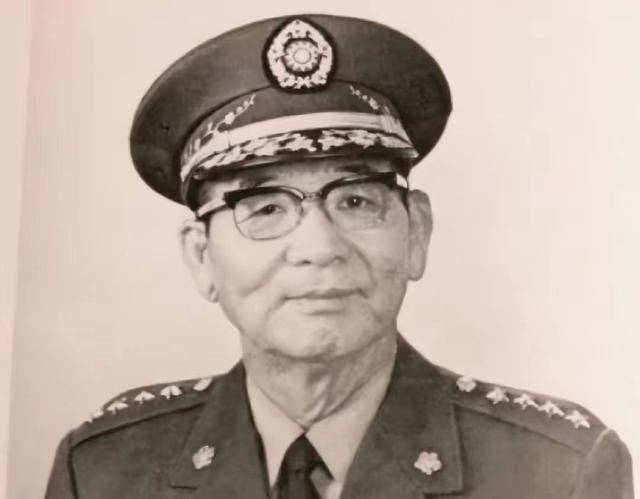 国民党的常胜将军，三败粟裕，二败刘伯承，毛主席：狡如狐猛如虎