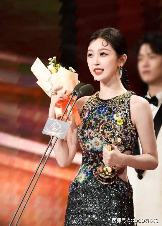 微博之夜座位风波：白鹿的“高低”人生？