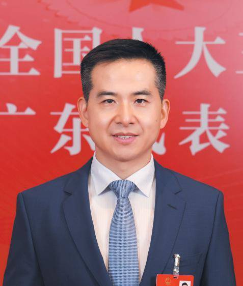 今年的政府工作报告首提综合整治“内卷式”竞争