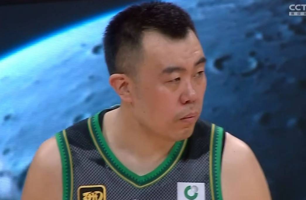 广厦男篮13分完胜辽宁，赵继伟8中1帕顿9+7，孙铭徽10+7布朗41分