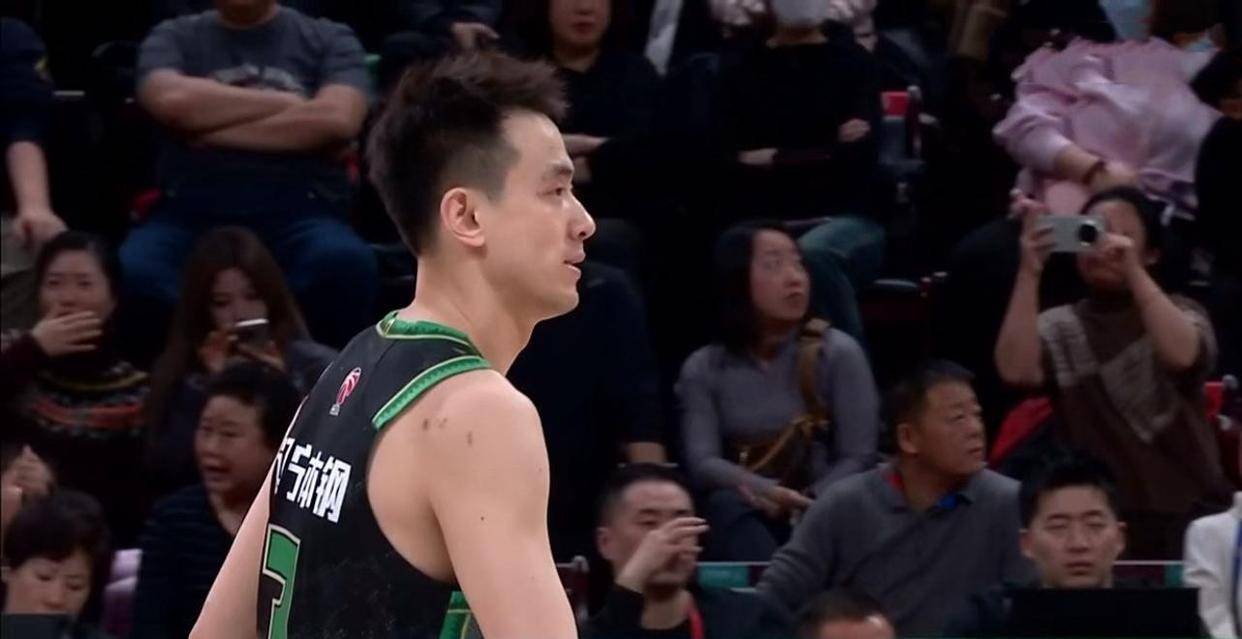 赵继伟PK孙铭徽！辽宁男篮3将火速支援