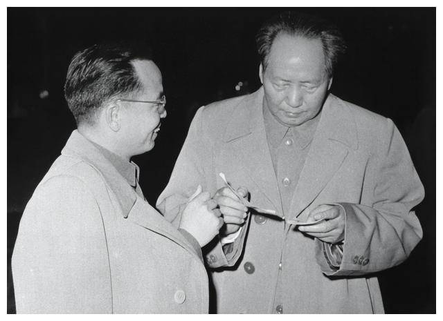 吴冷西忆毛主席：冷静的促进派