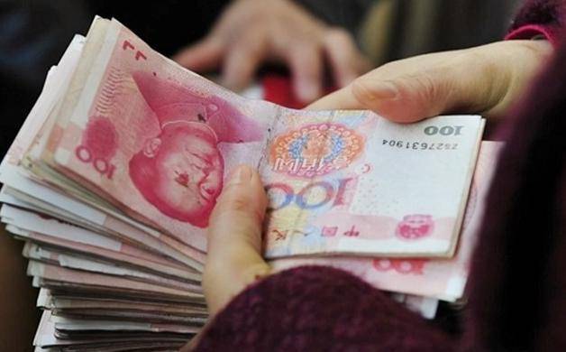 走了“狗屎运”？3毛钱收的铁疙瘩，老板洗净后，转手卖260万高价