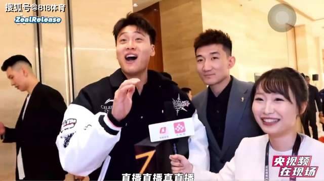 笑喷!孙铭徽全明星拽住赵睿采访,黑睿:希望孙铭徽在家乡拿一次MVP