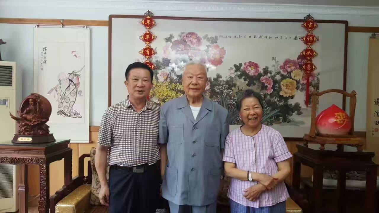 北京寄来的红枣 文/王明东
