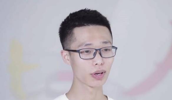 2020年，陈泗翰被判8年后假释出狱，出狱前提出：别牵扯我班主任