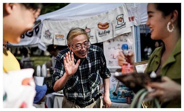 日本老人迁居武汉，开店15年只留3300元工资，遗产全留给中国员工