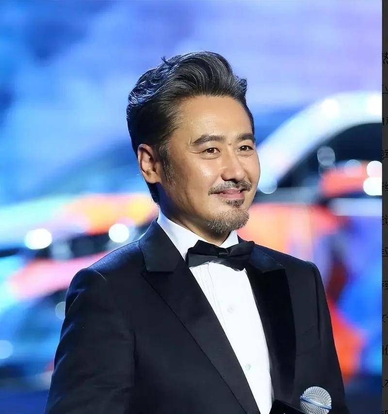 做了吴秀波7年小三，被亲手送进监狱，出狱后高调晒儿子的陈昱霖，咋样了！