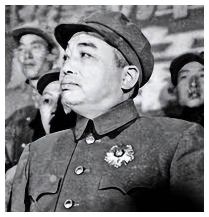1954年，周总理担任国务院总理后，身边10位副总理，他们都是谁？