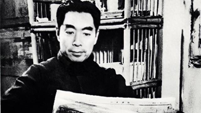 1945年，毛主席赴重庆谈判，陈龙伪装成秘书贴身保护43天