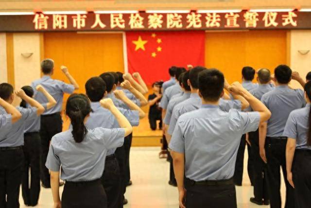 毛主席视察杭州，市委书记却“摆官架子”不见人，江华有何来头？