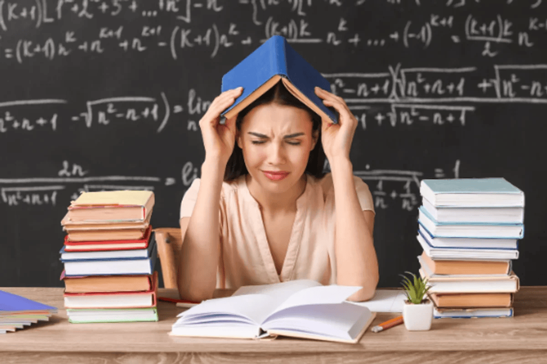 大一开学刚三周，我就从藤校退学了…