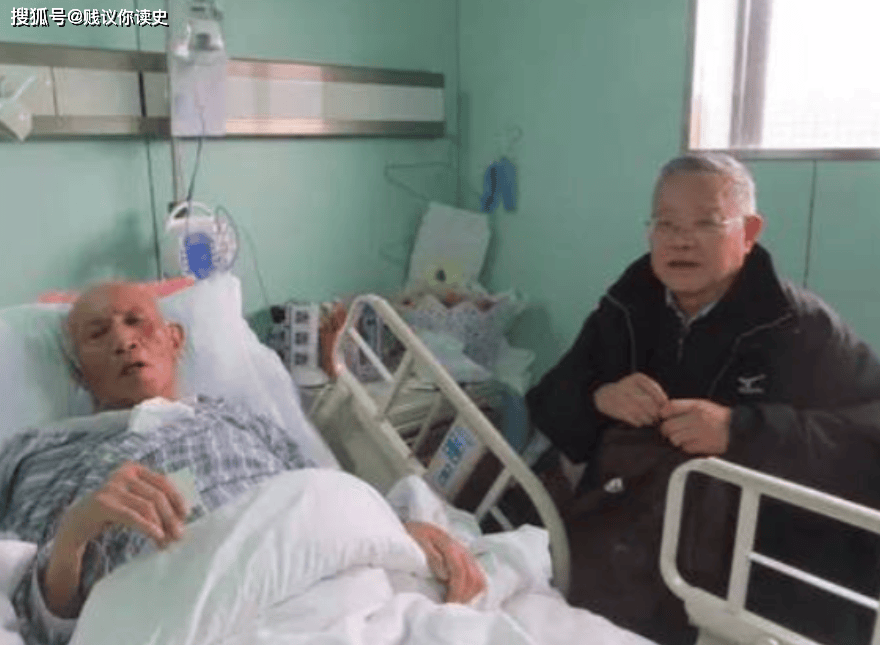 两张老照片，看看王力和戚本禹的不同晚年生活