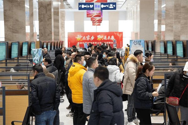 江苏南通：织密织牢新春招聘“服务网”