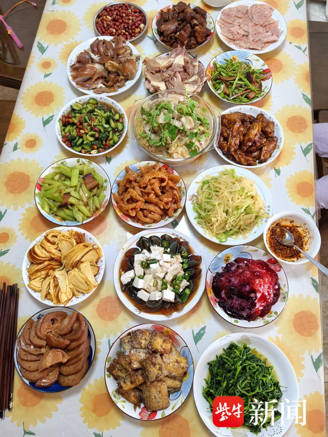 银龄拍拍乐|“年味”即“家味”，《年味来了》征稿倒计时一周！