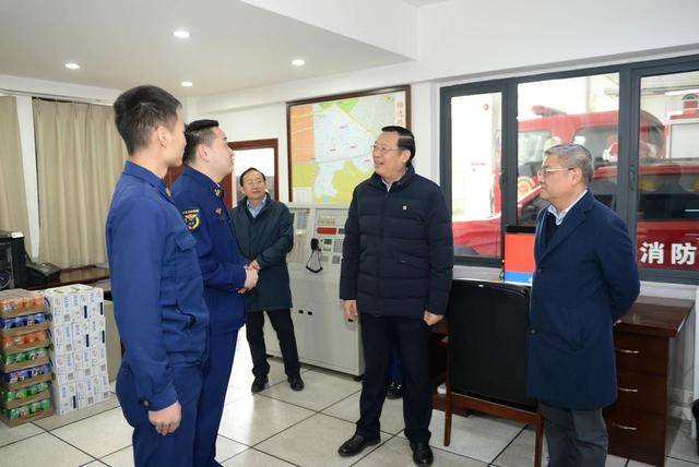 曹立军王凤朝包惠张剡陈彦夫等市领导开展春节前走访慰问