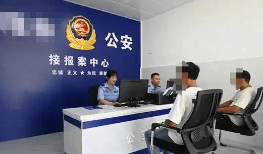 云南男生考700分上北大被父亲暴揍，报警后才知道父亲的真实身份