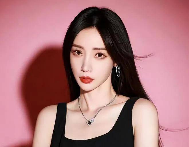 柳岩夺爱风云：梁汉君婚姻背后的娱乐圈爱情战争