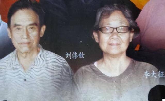 李作鹏长女：父亲入狱后工作被辞退，下海摆摊如今成为富豪住别墅