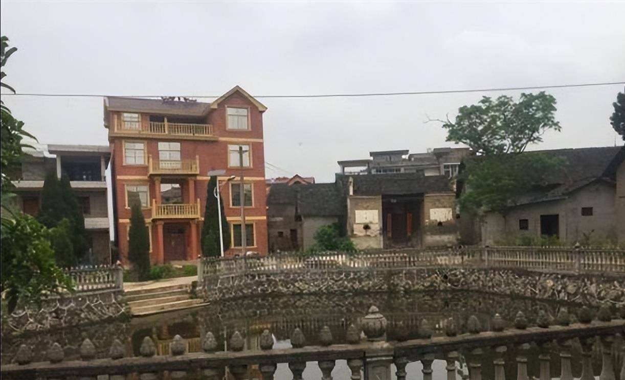 李作鹏在天宝山剿匪四次遇险，救他命的2人成烈士，1人成了他妻子