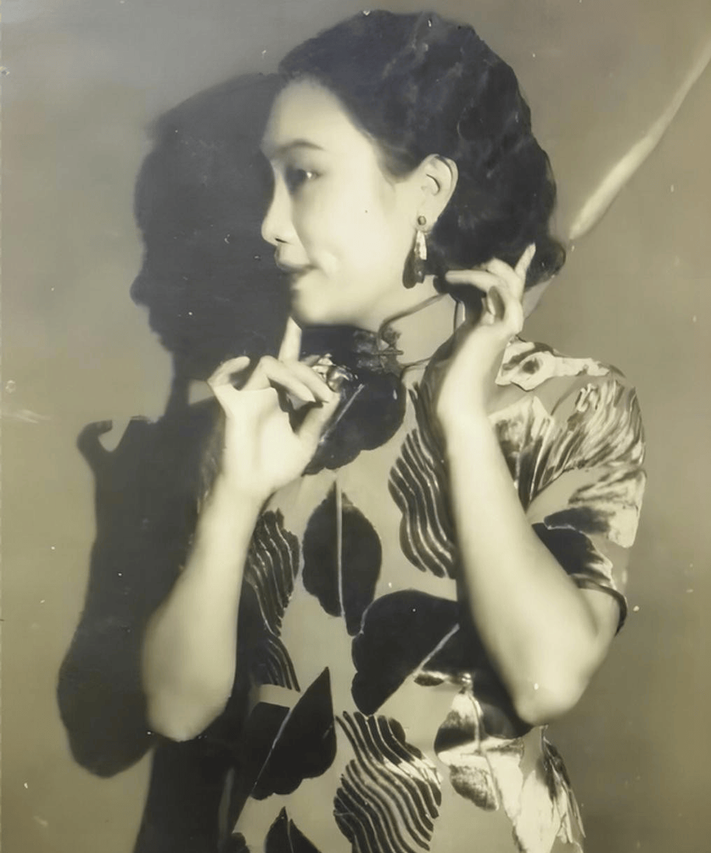 1956年，病危的毛人凤喝下妻子的药后一命呜呼，妻子：死了也好