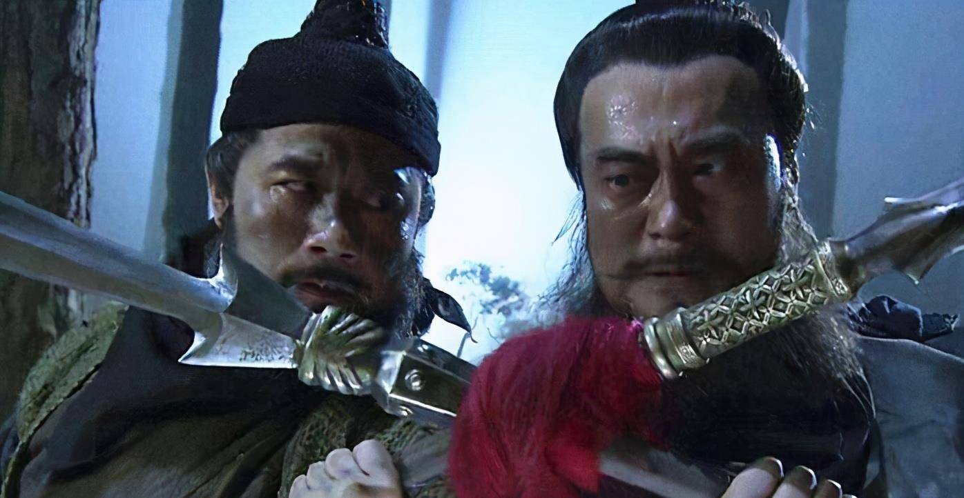高富帅卢俊义的老婆贾氏，为何会看上穷管家李固？她图什么？