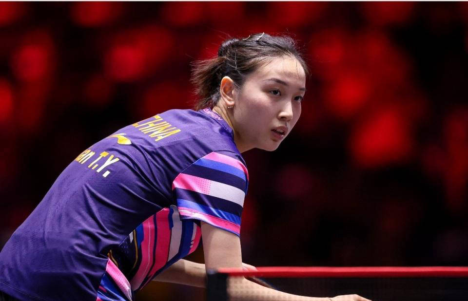 国乒女将全面晋级16强，朱雨玲等选手同场竞技