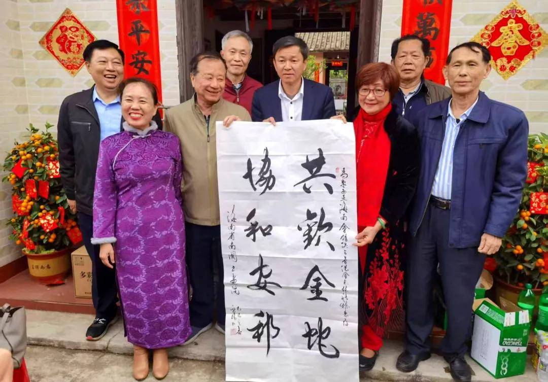 海南省南国书画院吴太能院长率队拜访马来西亚侨领林秋雅女士