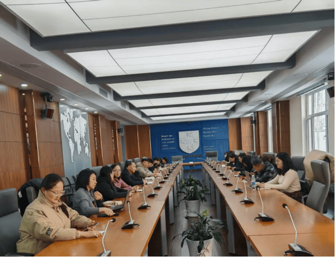 理论学习 | 黑龙江外国语学院组织收看2025年第二期“龙江教育讲堂”