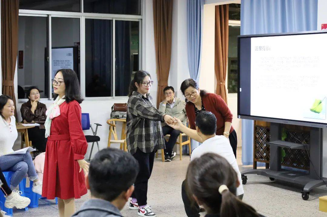 【三真乐园·家庭教育】家校协同 共迎成长——松江区天马山学校第二期家长成长工作坊“真心坊”结业啦！