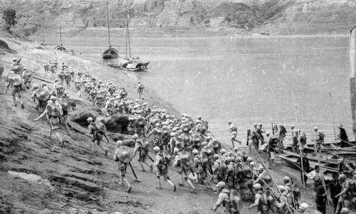 2010年，湖北大雨冲出数千具骸骨，揭开尘封60多年的往事令人泪目