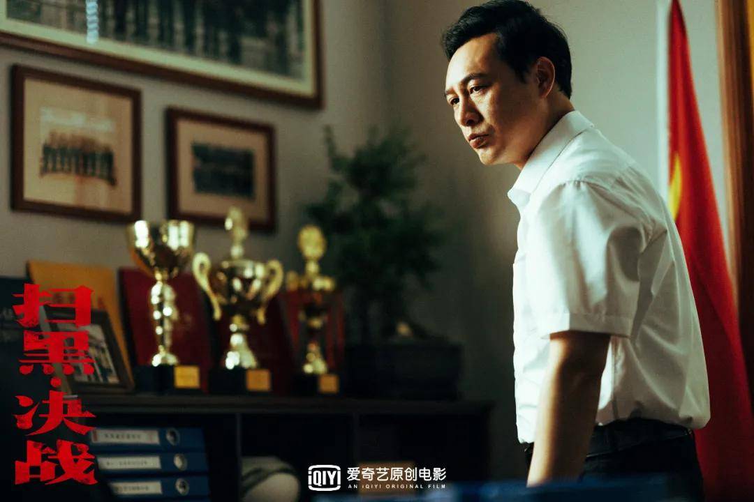 不雅视频偷税？张颂文强吻高叶，锁喉金世佳让嗓子疼3天