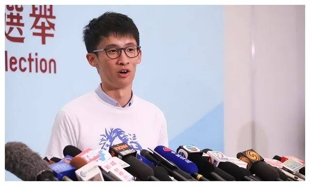 “港独”梁颂恒的末路：与家人断绝关系潜逃美国，今面临露宿街头