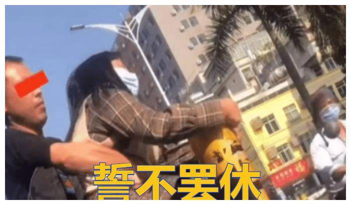 深圳一女子离婚后去看孩子，结果被前夫抱住不让走：再住几天吧